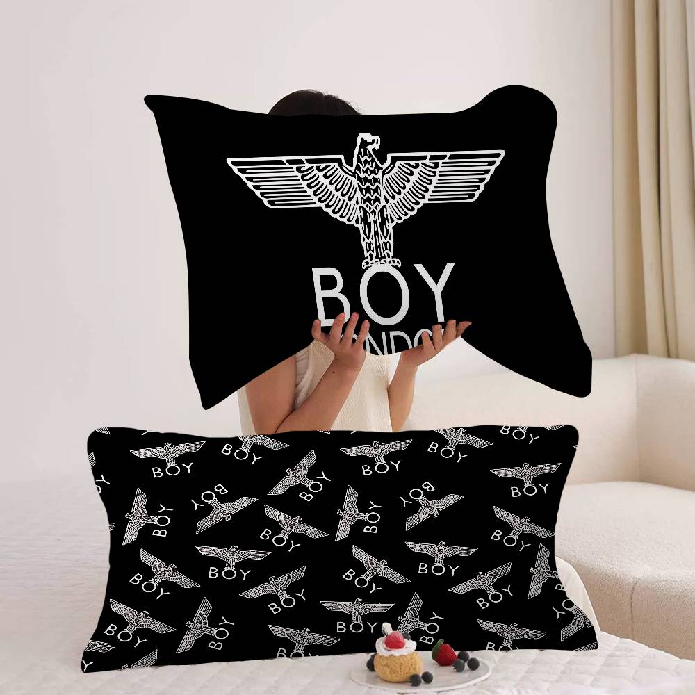 مناشف ووسائد كرتونية كلاسيكية  - مراجعة Home Textiles London وسعره